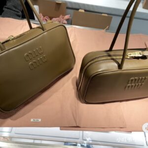 Miu Miu  04459