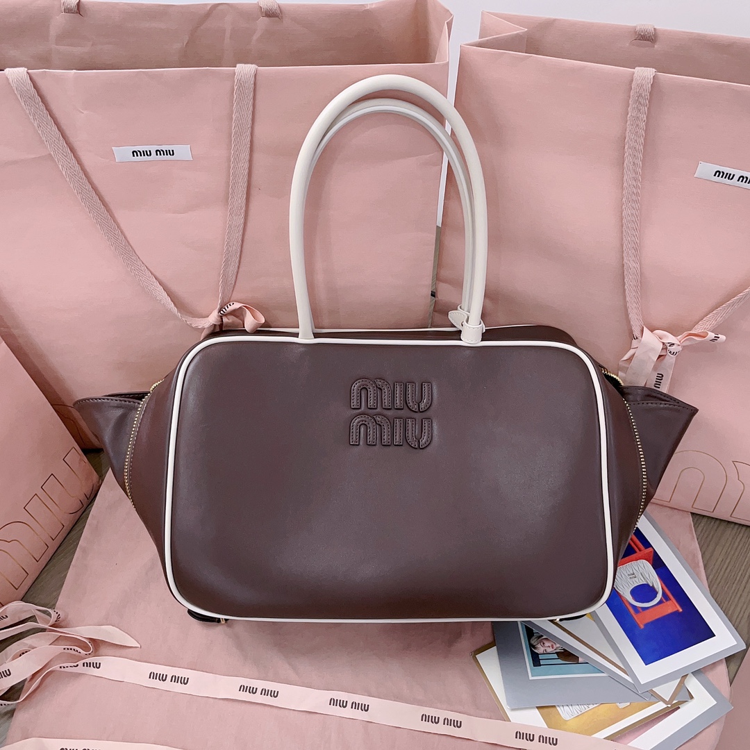 Miu Miu 04739