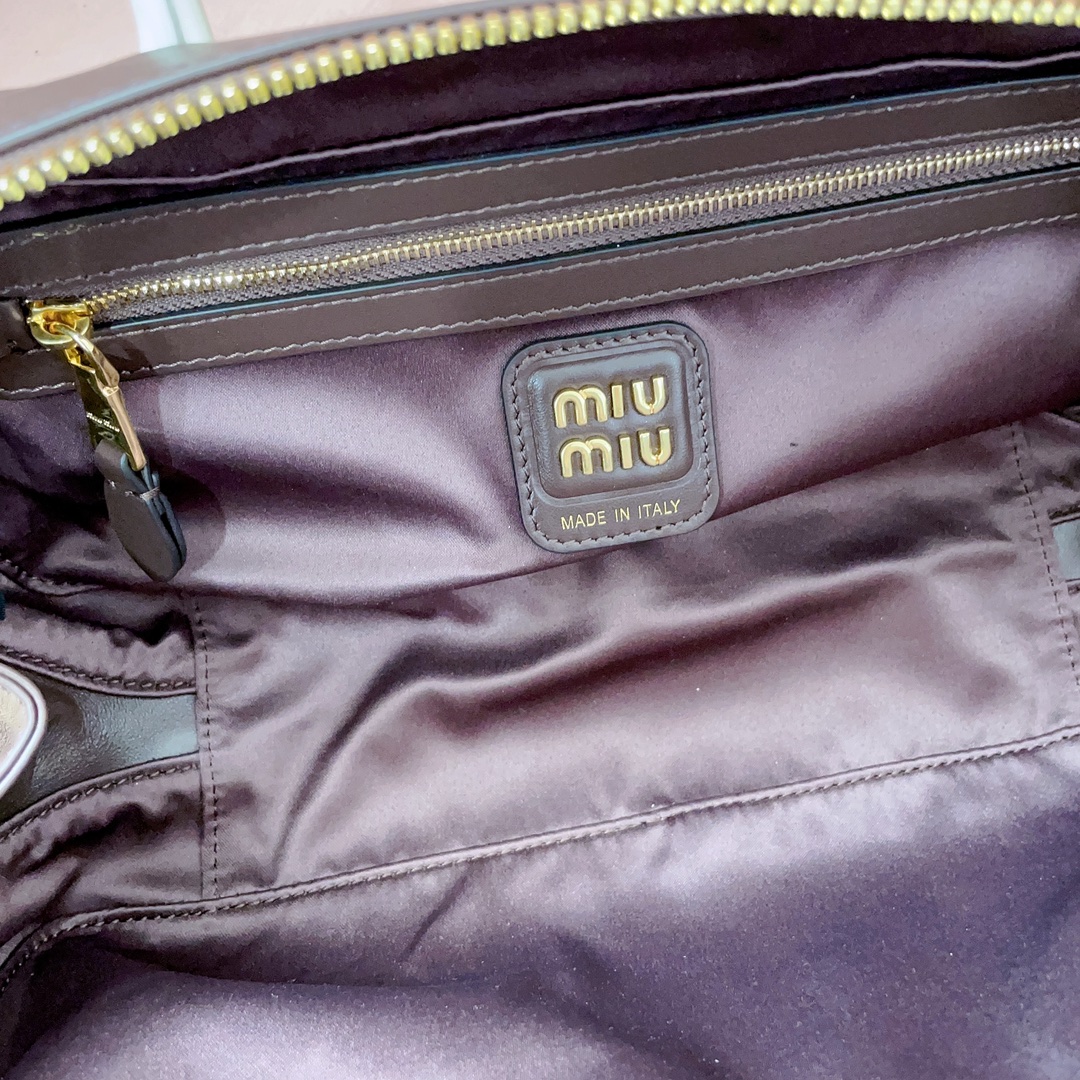 Miu Miu 04759