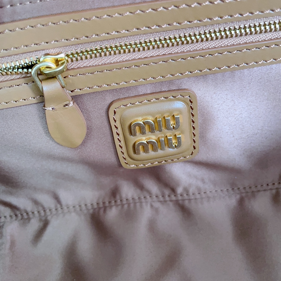 Miu Miu 05009