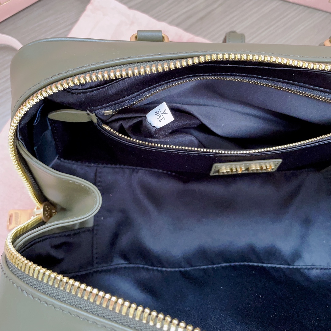 Miu Miu 05109