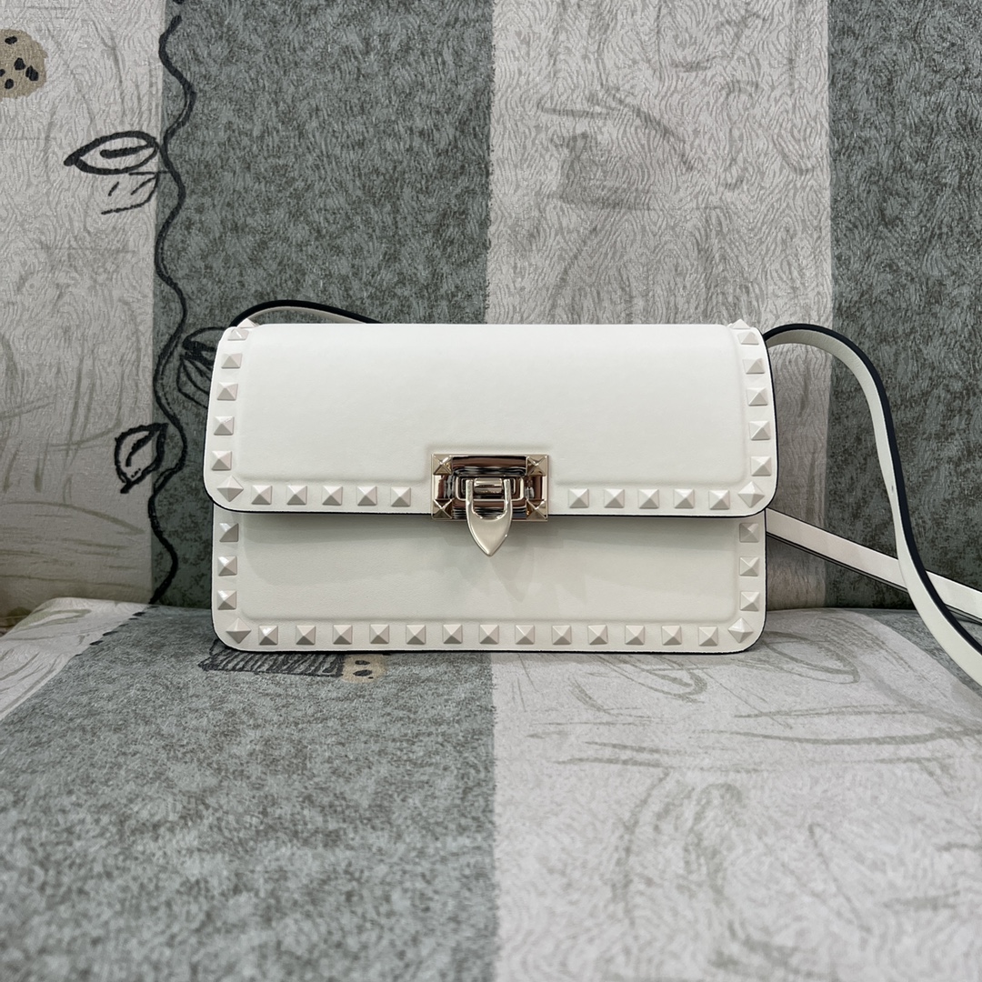 Valentino Garavani Rockstud23 Leather Shoulder Bag | White