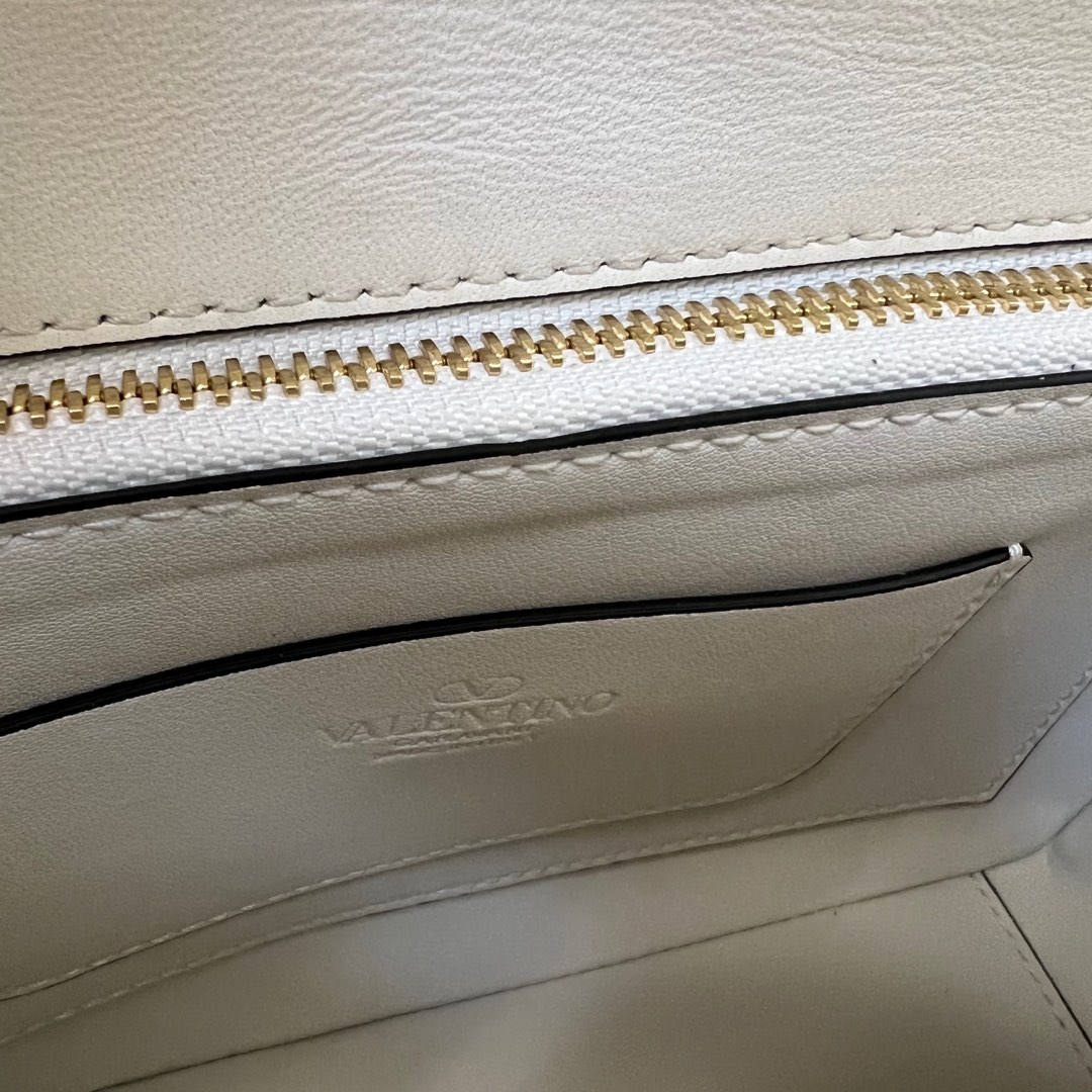 Valentino 00019