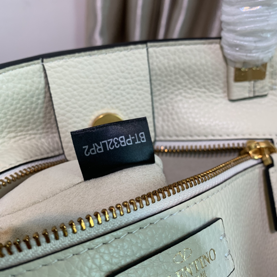 Valentino 00029