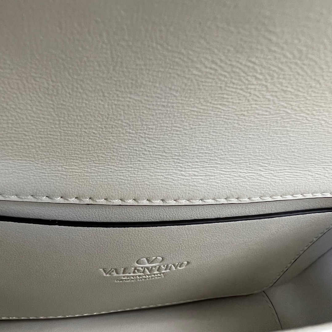 Valentino 00049