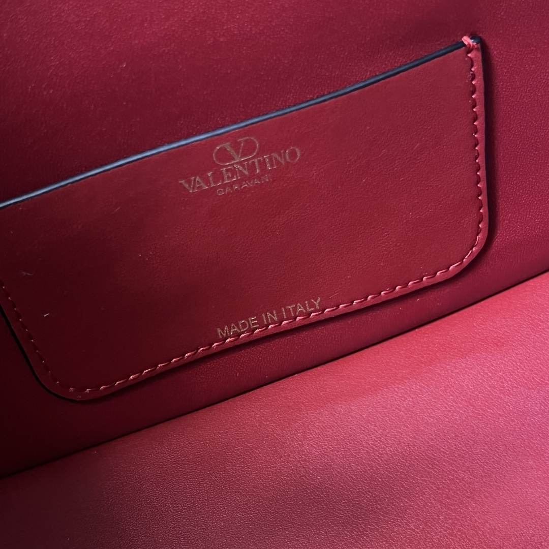 Valentino 0009