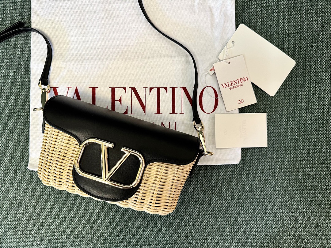 Valentino Garavani Vlogo Signature Crossbody Bag – BLACK