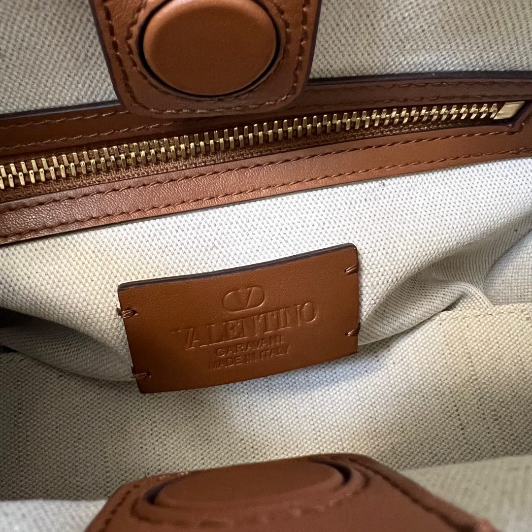 Valentino 00129