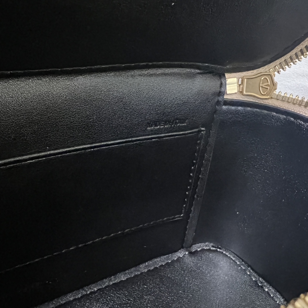 Valentino 00179