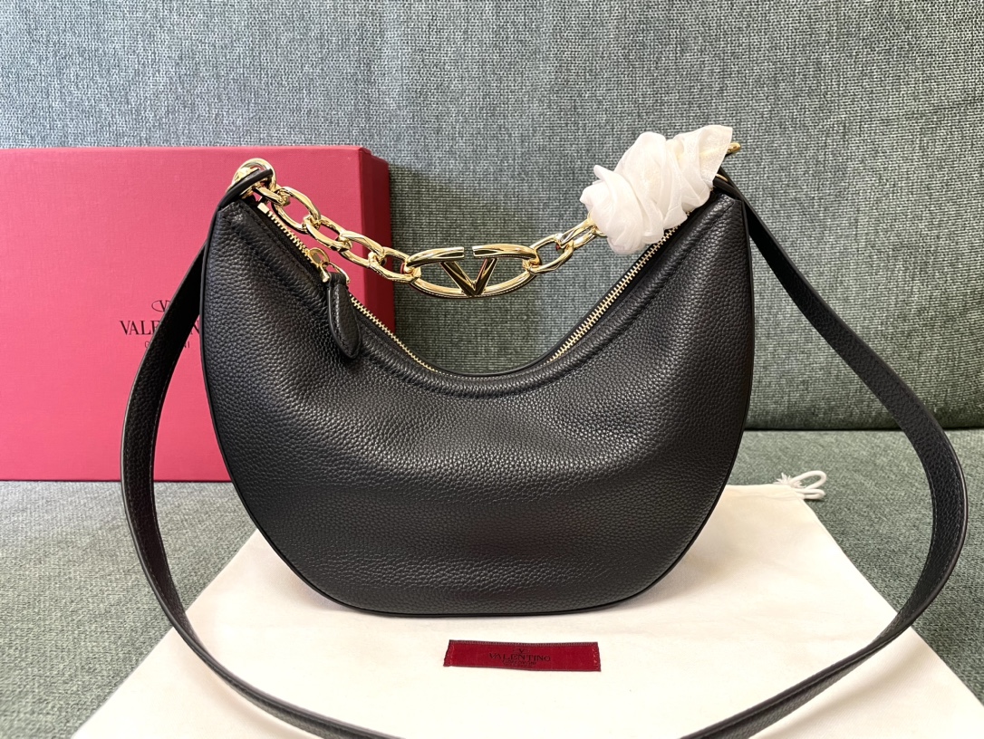 VALENTINO GARAVANI VLOGO small textured-leather shoulder bag