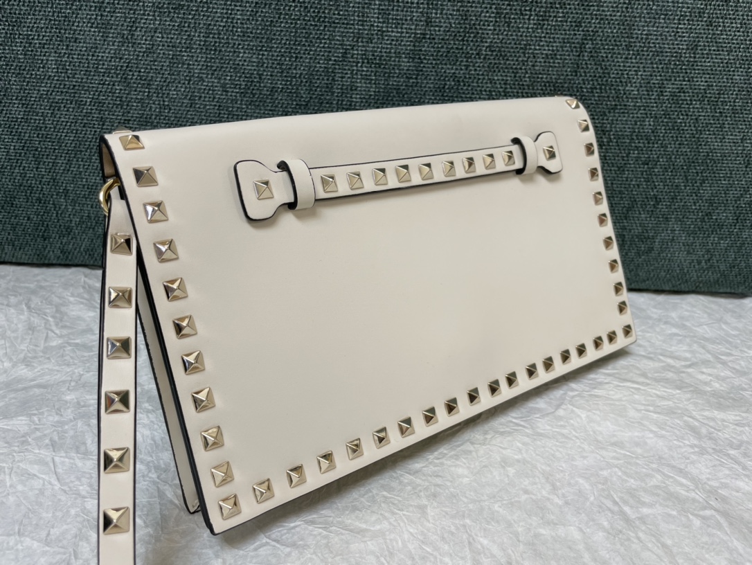 Valentino Calfskin Rock Stud Clutch Bag – Neutrals Clutches, WHITE