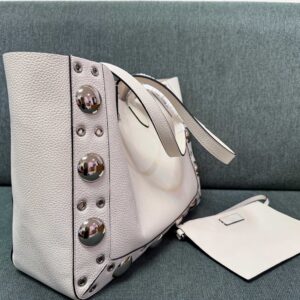 Valentino  00199