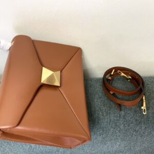 Valentino  00219