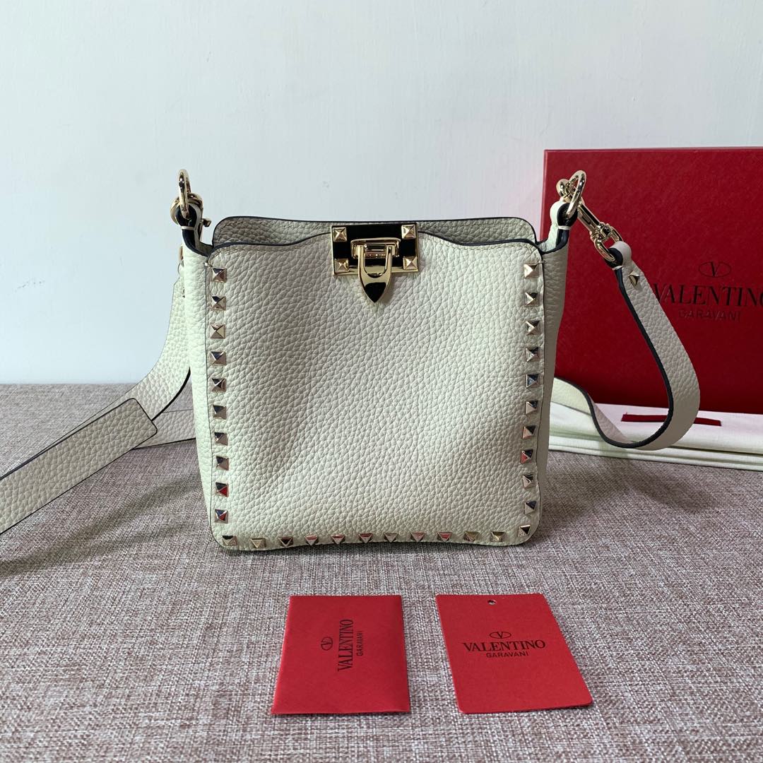 VALENTINO GARAVANI Pebbled Calfskin Mini Rockstud Flip-Lock Messenger Bag Light Ivory