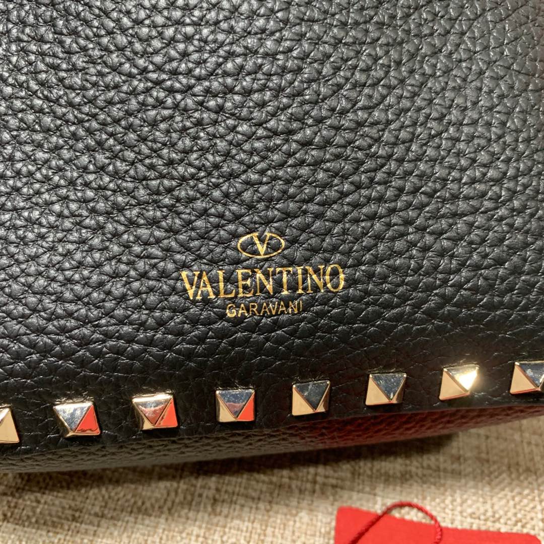 Valentino 00229