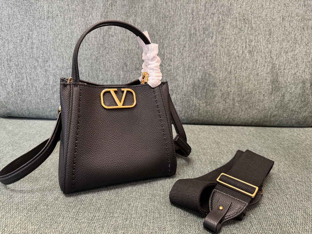 Valentino Garavani Alltime` Medium Double Handle B In