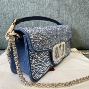 Valentino  00239