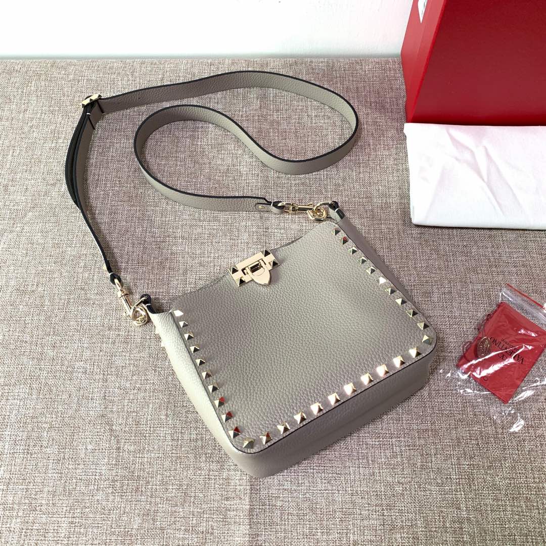VALENTINO GARAVANI Pebbled Calfskin Mini Rockstud Flip