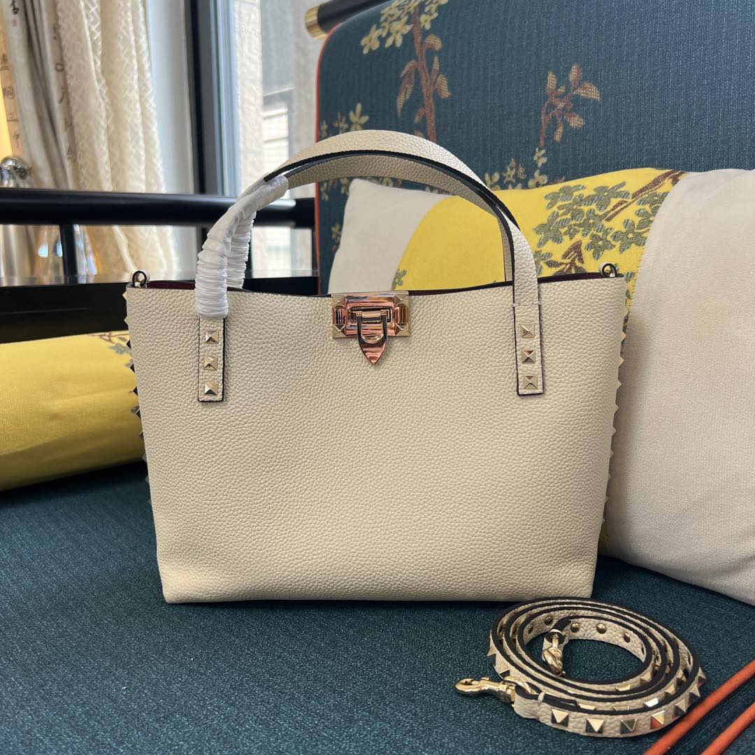 VALENTINO GARAVANI Small Rockstud Leather Tote Bag