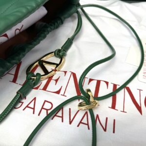 Valentino  00289