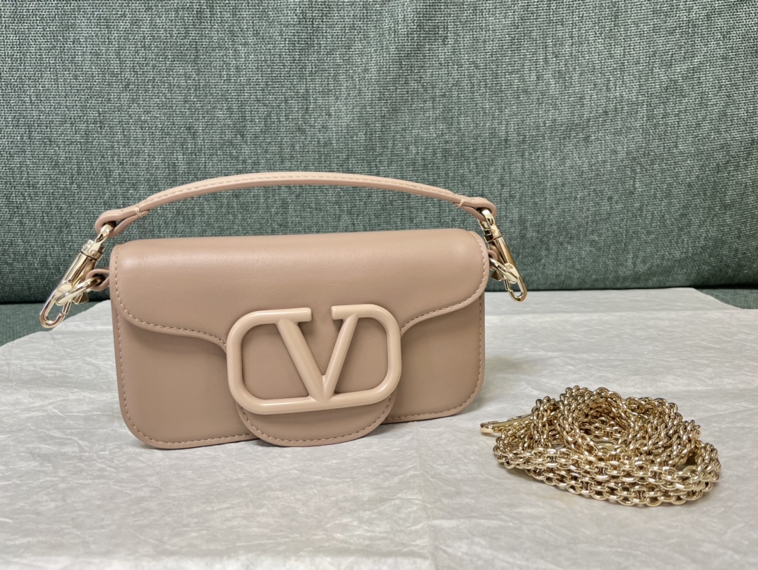 Valentino Garavani Rose Cannelle Calfskin Loco Small