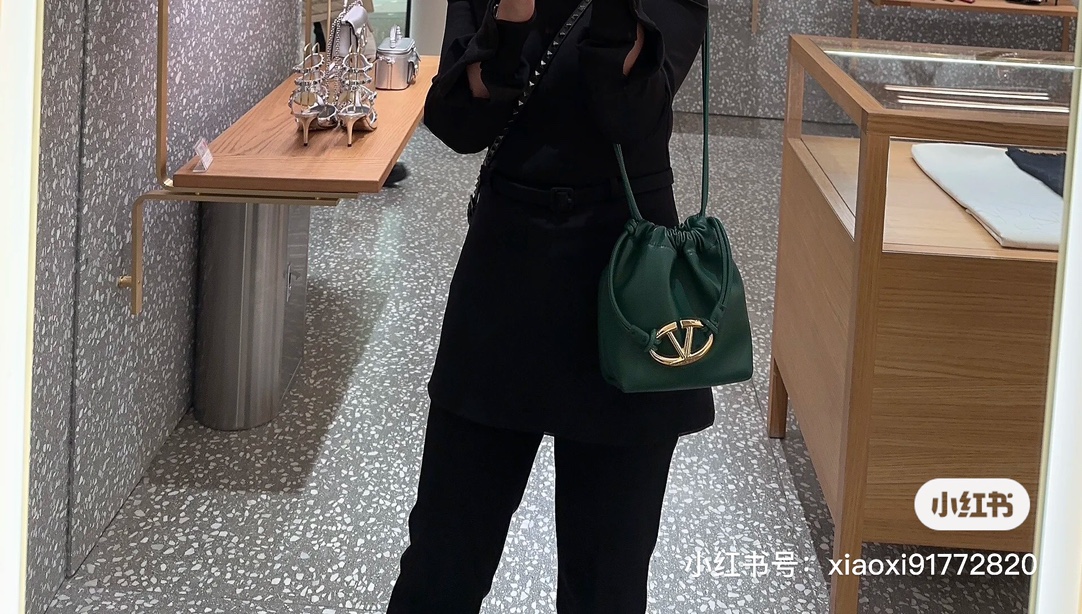 Valentino Garavani Mini V Logo Drawstring Bag green in Amazon