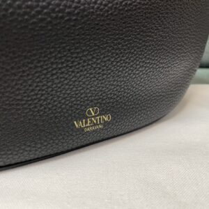 Valentino  00339