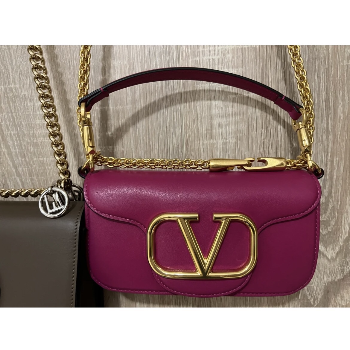 VALENTINO GARAVANI Calfskin Vlogo Small Loco Shoulder Bag Valentino  00359