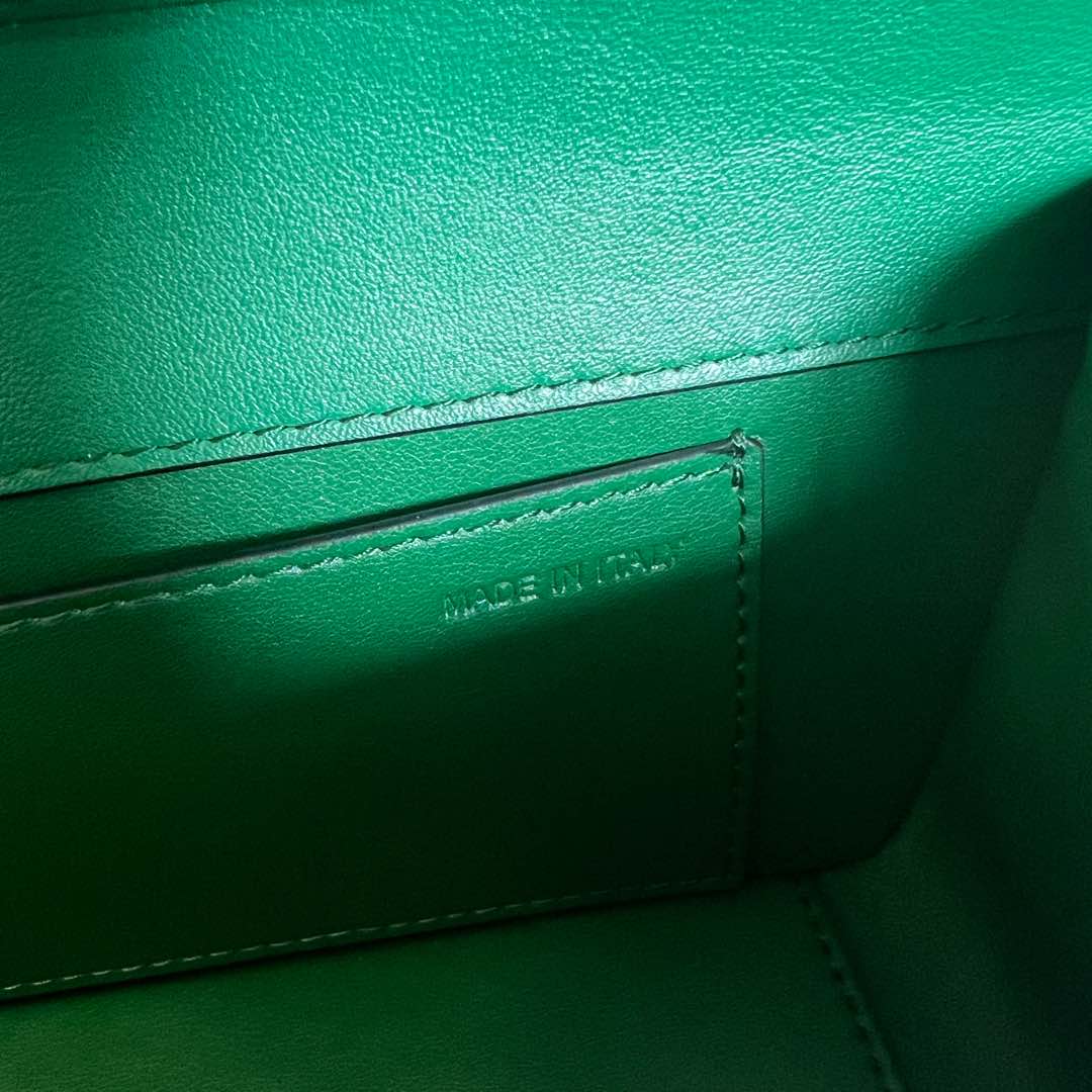 Valentino 00389