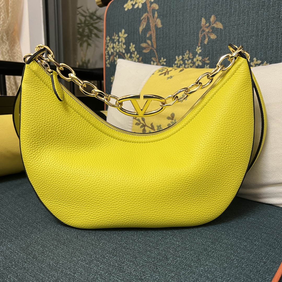 VALENTINO GARAVANI Grainy Calfskin Small Vlogo Moon Hob YELLOW