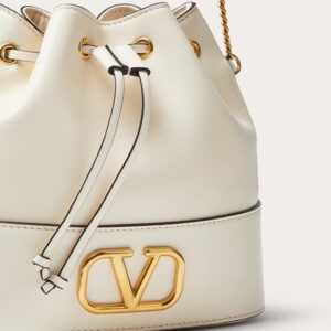 Valentino  00437