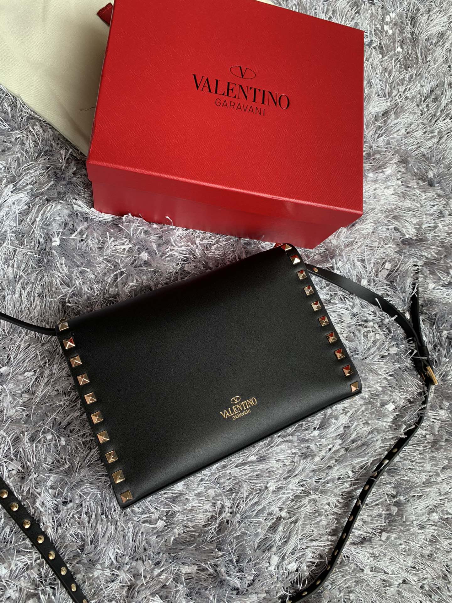 Valentino Rockstud black leather shoulder bag  Valentino 00489