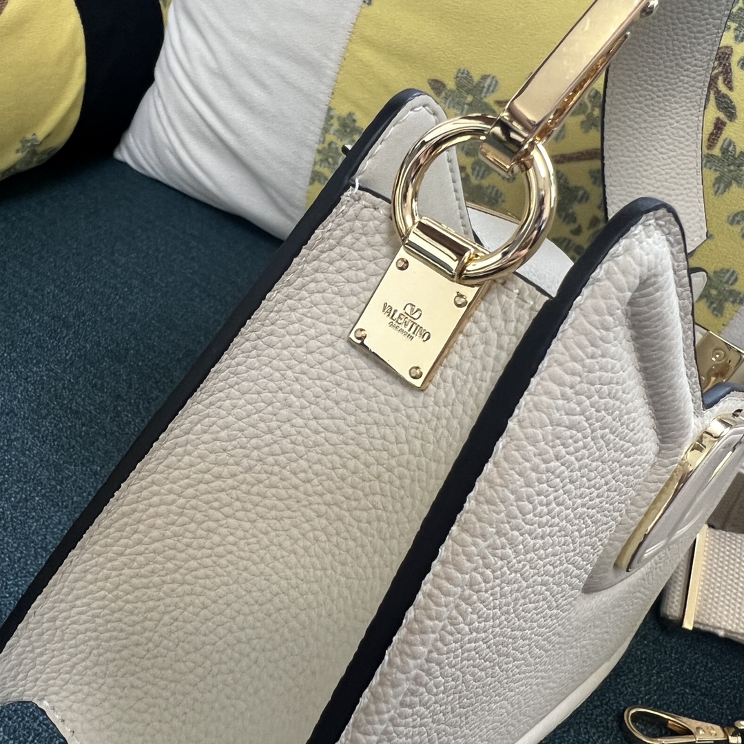 Valentino 00519
