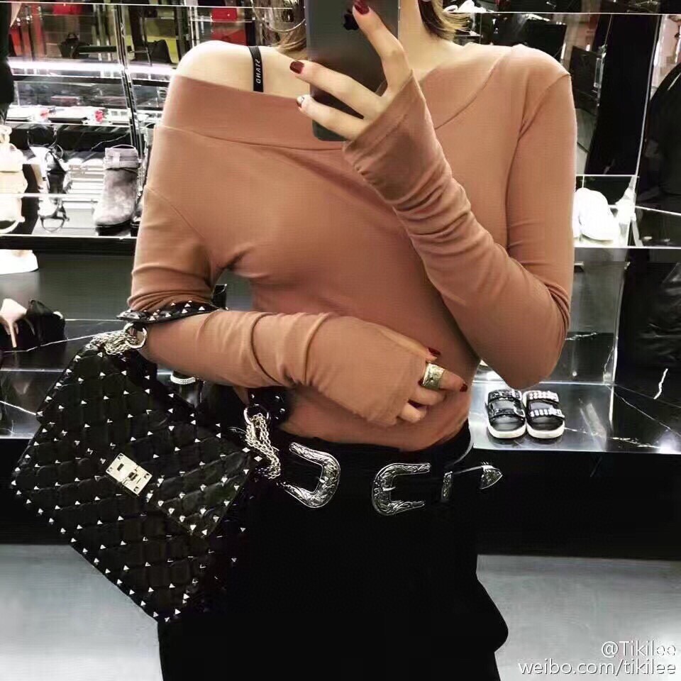 Valentino Rockstud Top Handle Bag – Black Handle Bags