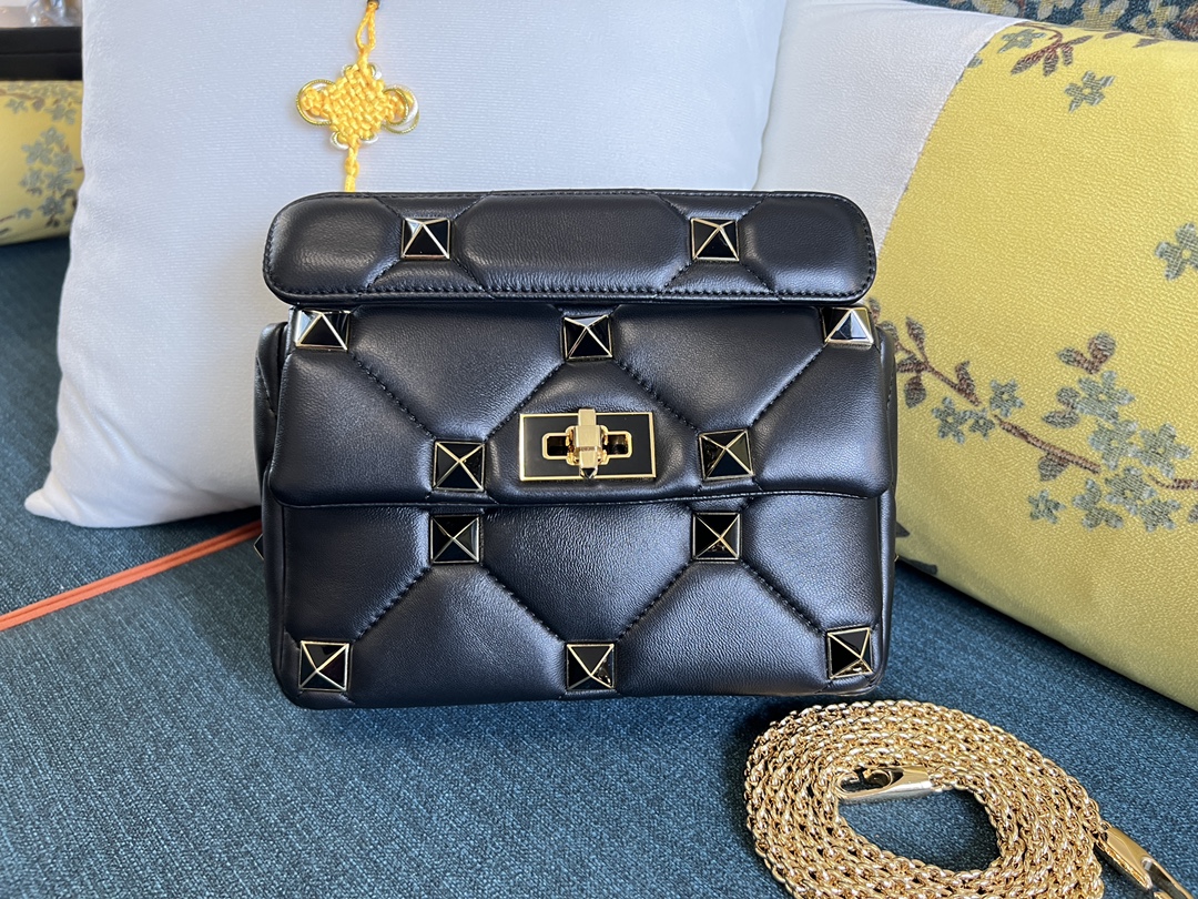 Valentino Garavani Medium Roman Stud Shoulder Bag.