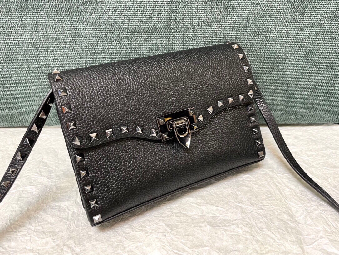 VALENTINO GARAVANI Pebbled Calfskin Monochrome Medium