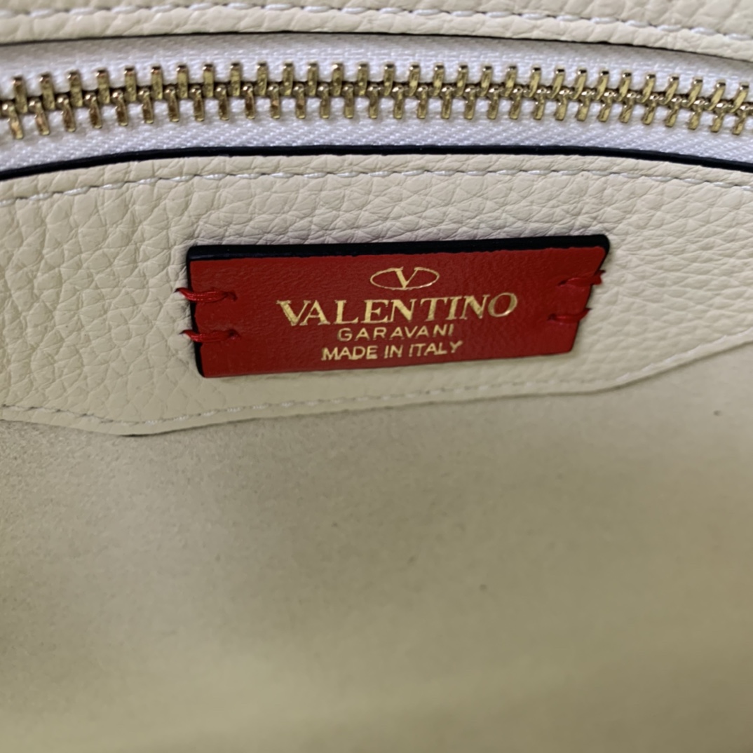 Valentino 00619
