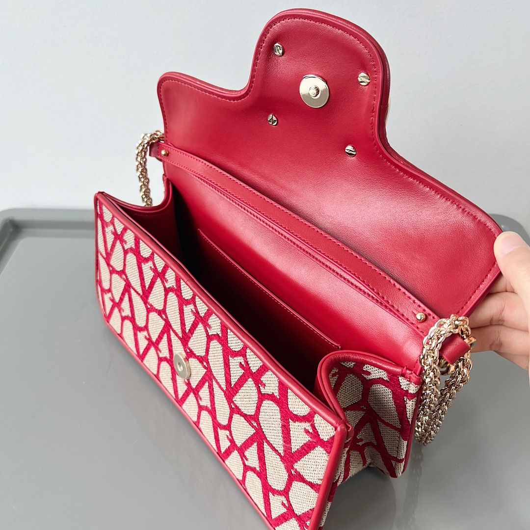 Valentino 00629