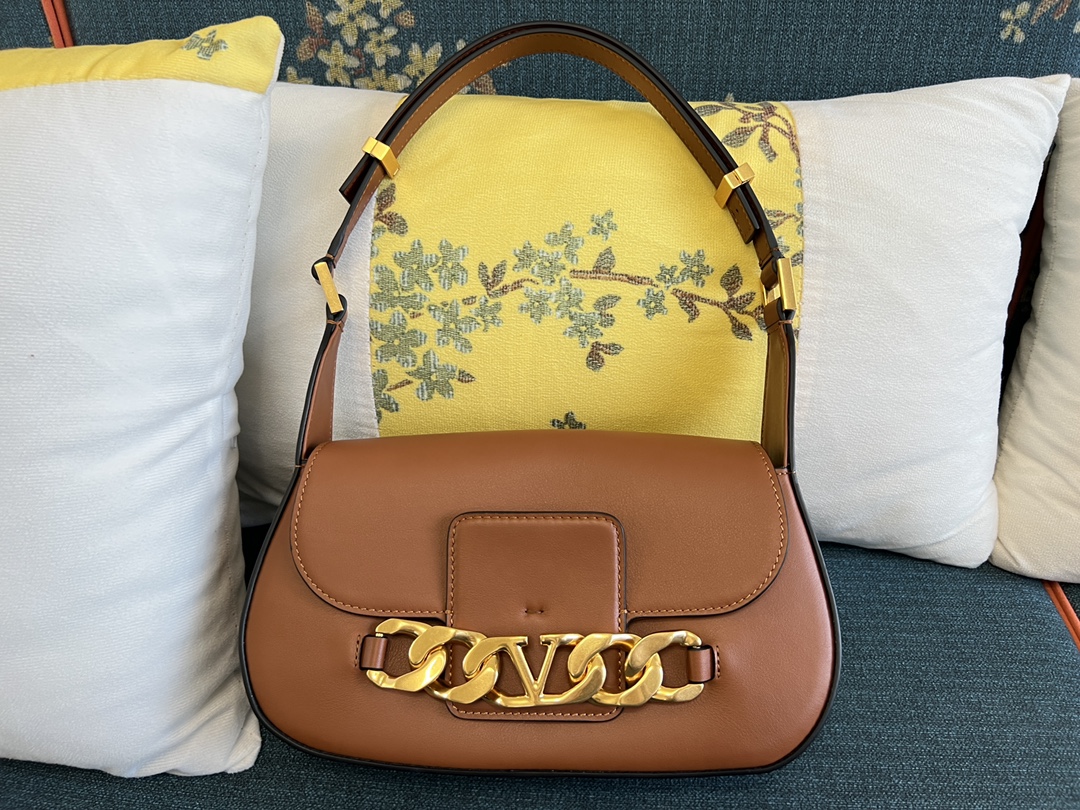 Valentino Garavani VLogo Leather Shoulder Bag | Brown