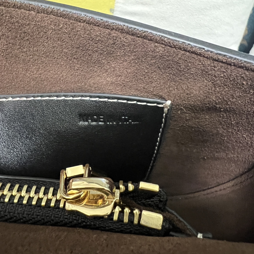 Valentino 00649