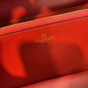 Valentino 00679