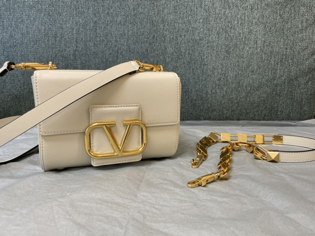eBay Valentino Garavani Ivory Studded Sign Chain Shoulder