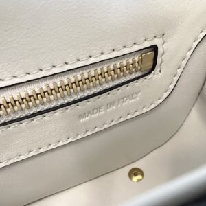 Valentino 00709
