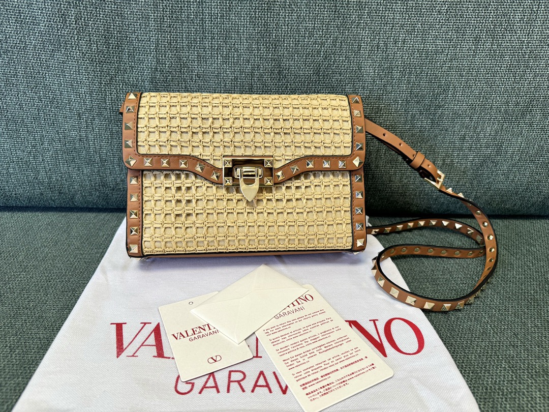 Valentino Garavani Rockstud Small Flap Raffia Shoulder Bag