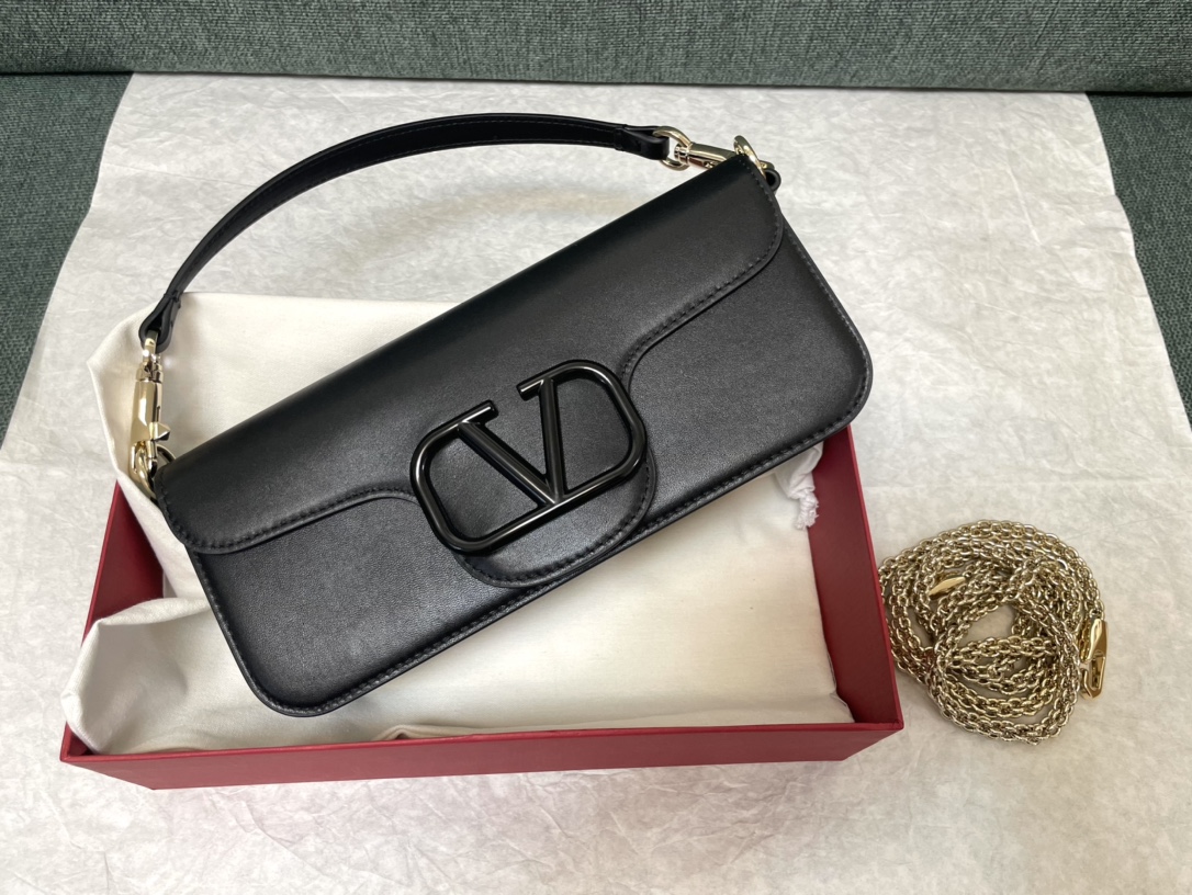 Valentino Garavani Quiltie 67 Quilted Leather Camera Bag