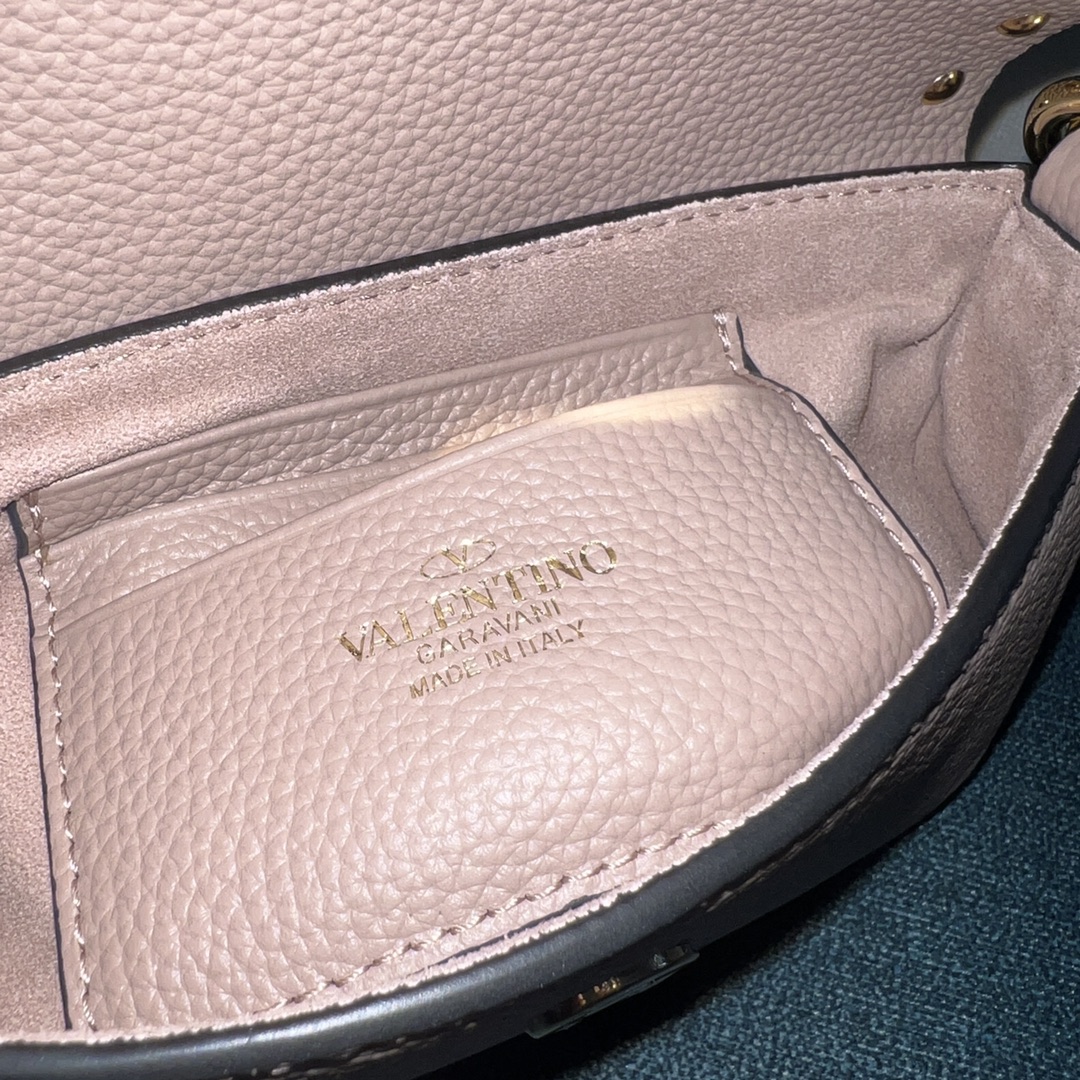 Valentino 00748