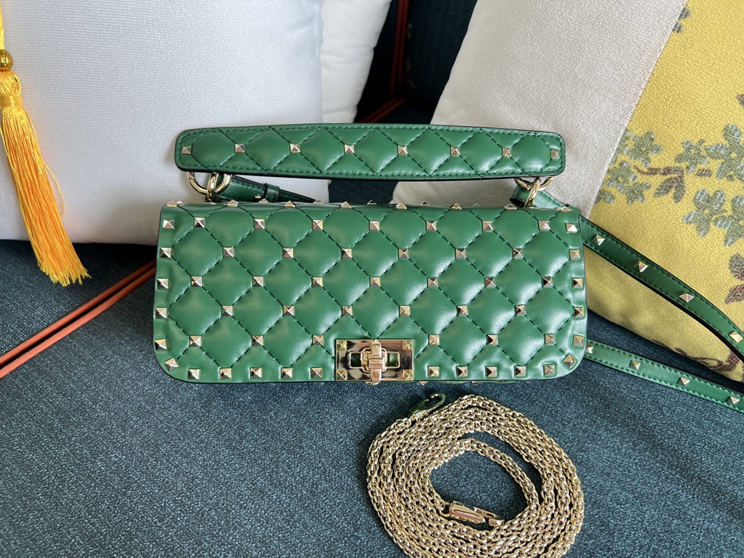 VALENTINO GARAVANI Calfskin Rockstud Spike Convertible GREEN