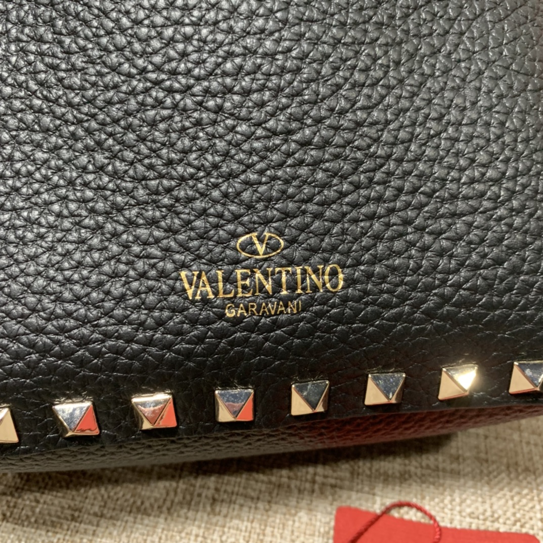 Valentino 00879