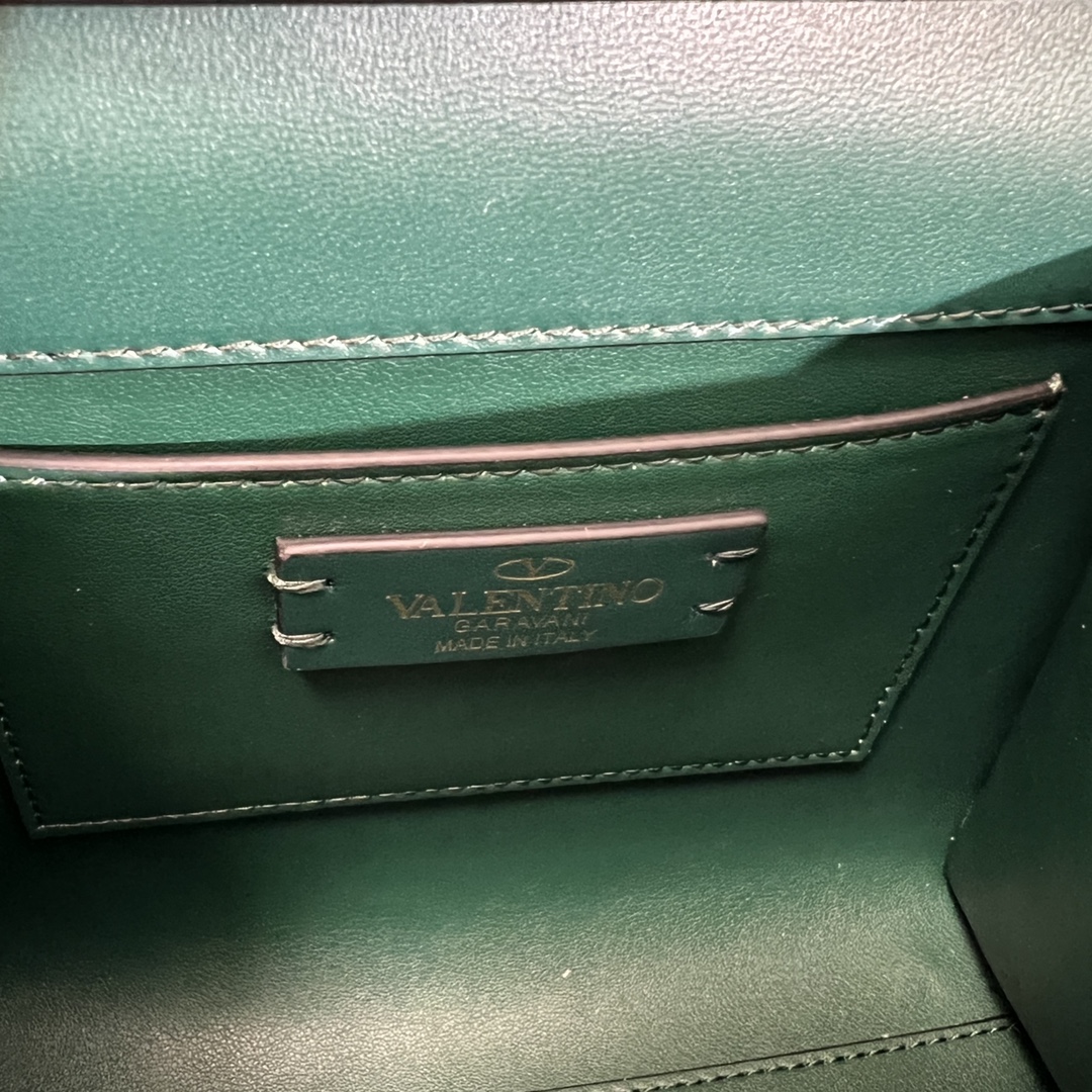 Valentino 00899