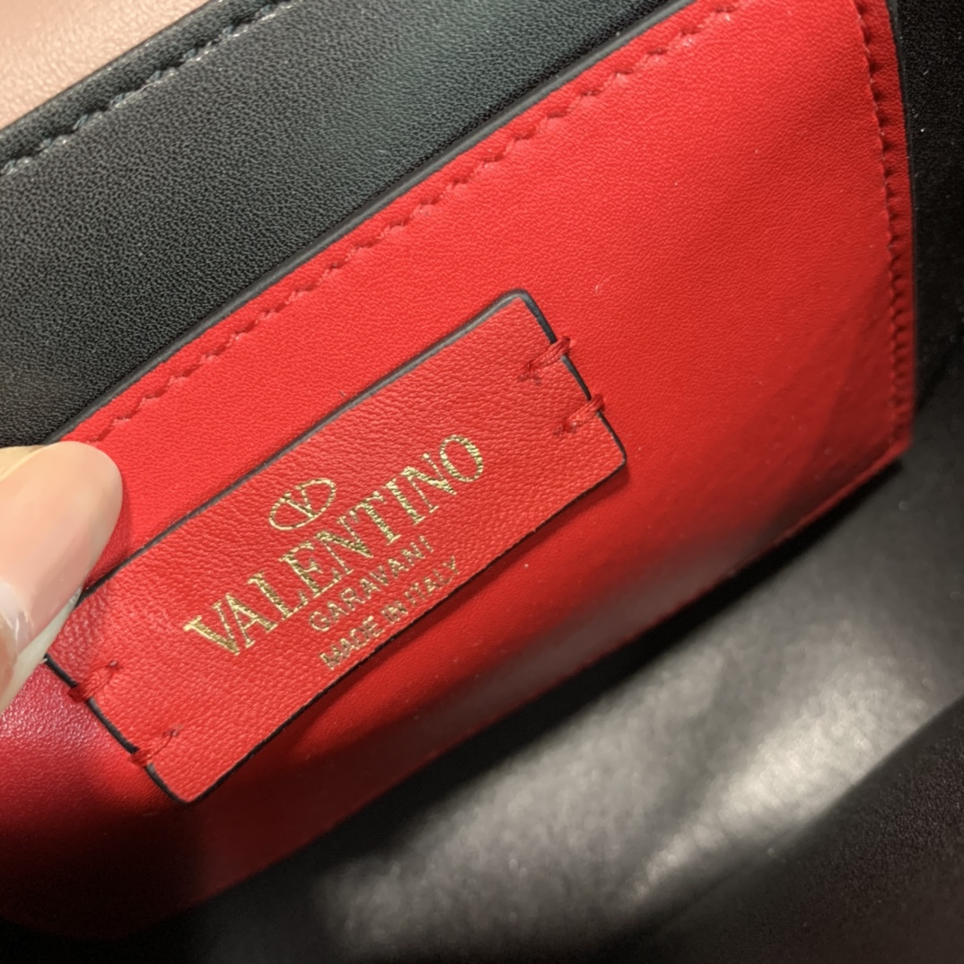 Valentino 00919
